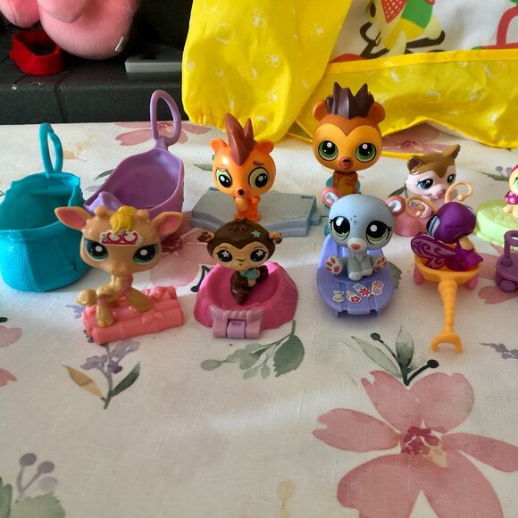 RARE Lot 11 G1 Littlest Pet Shop LPS Vintage Figures w/ Base + Accessories - Picture 2 of 5
